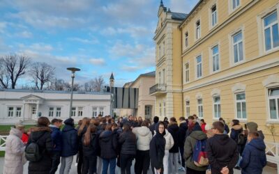 Terenska nastava „Posjet učenika osmih razreda Pakracu, Lipiku i Okučanima“